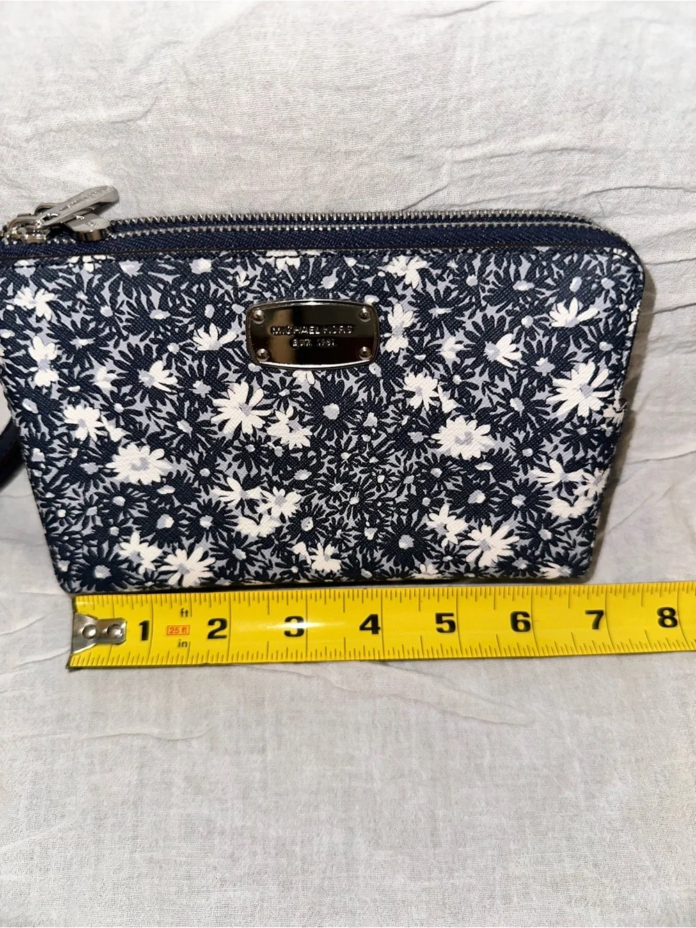 Michael Kors compact michael